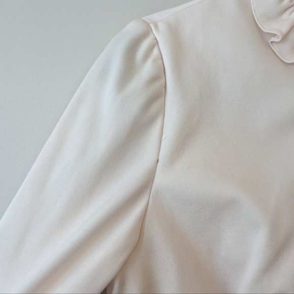 Vintage 70s Lorrie Deb Prairie Ruffle Wedding Gown - Picture 14 of 16